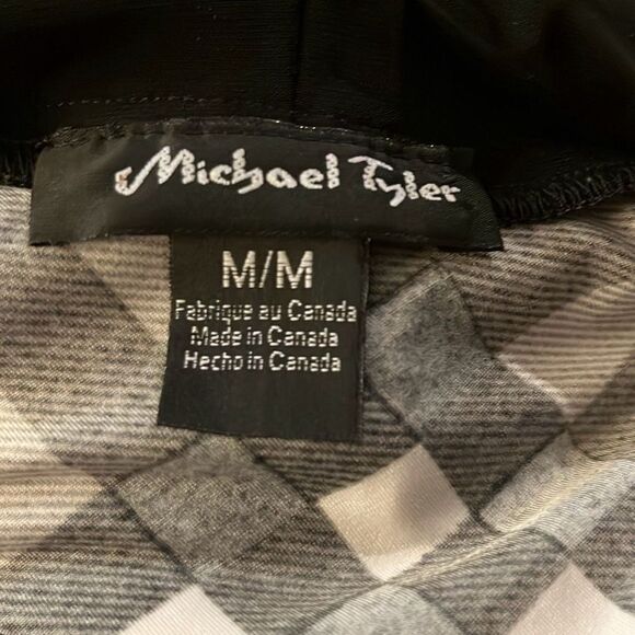 Michael Tyler medium black long sleeve top with sheer black material on back - 2 - Picture 3 of 3